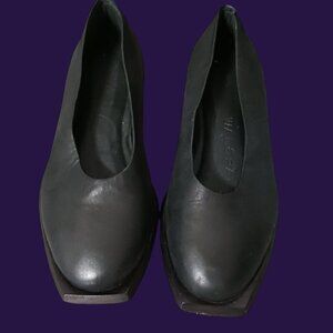 Wal & Pai Womens Black Leather Square Toe Flats Size 36
